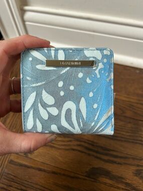 NWT Brahmin Jane Bellbottom Blue Lucent Mini Bifold Snap Wallet Iridescent Snake